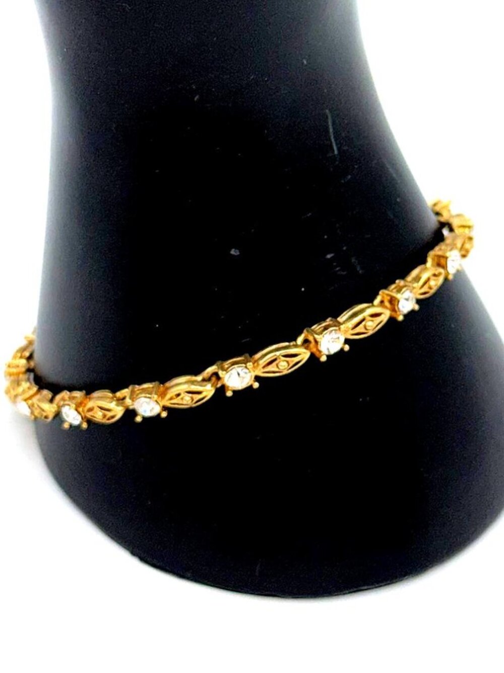 Avon Gold Link Bracelet w/ Crystal Accents – Dainty Elegant Jewelry